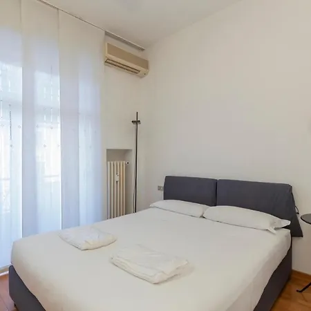 Comodo Tra Brera E Porta Nuova * Milánó