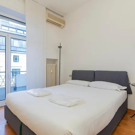 Comodo Tra Brera E Porta Nuova Apartman Milánó