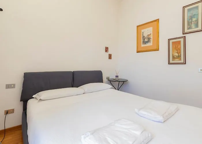 Comodo Tra Brera E Porta Nuova 아파트